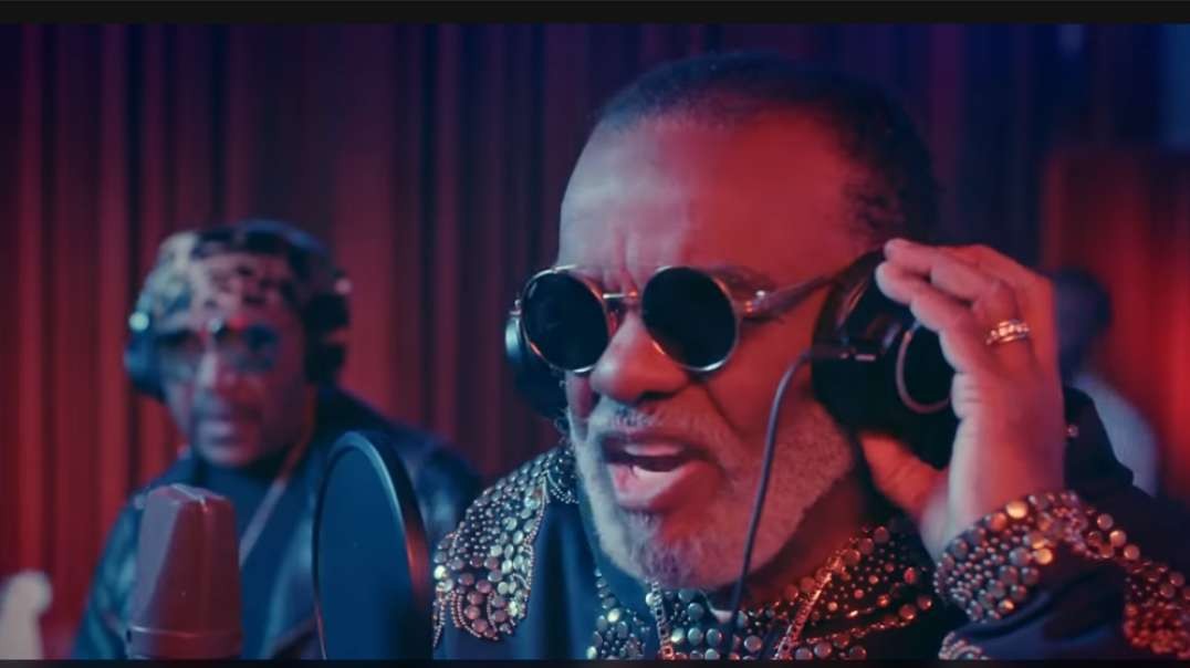 The Isley Brothers feat  2Chainz - The Plug  Official Video