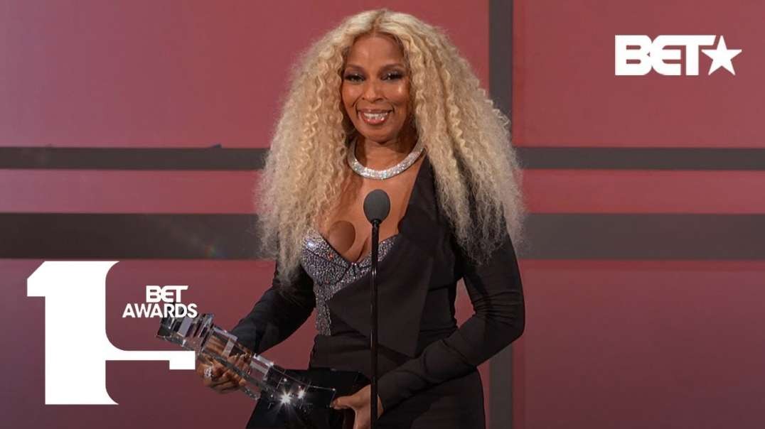 Queen Mary J  Blige Receives Lifetime Achievement Award    BET Awards 2019